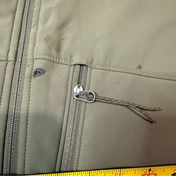 REI Men's Green Soft Shell Long Sleeve Full Zip Jacket Coat Sz Large Nylon Flaws - Picture 6 of 9